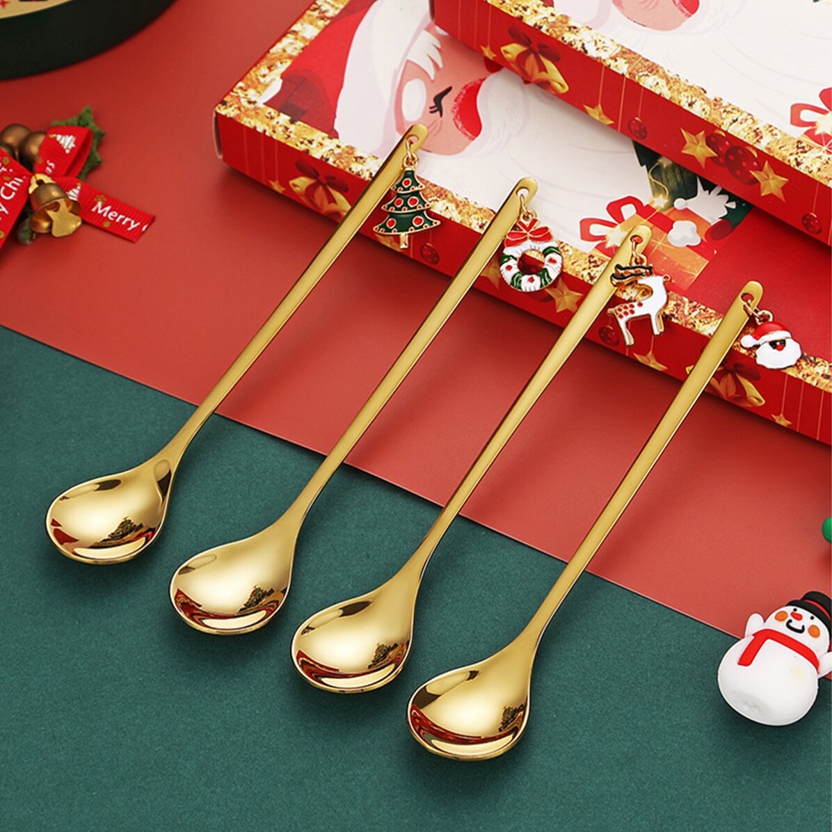 Geschenkset mit 4 goldenen Weihnachtslöffeln