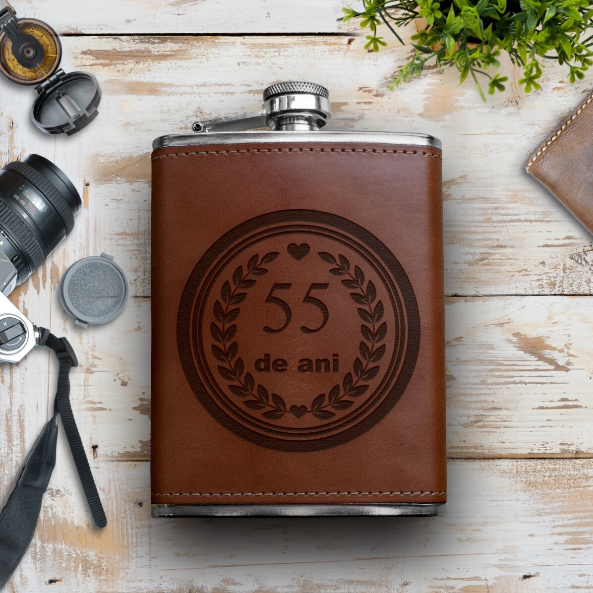 Personalisierte, mit Leder ummantelte Taschenflasche – Jubiläum
