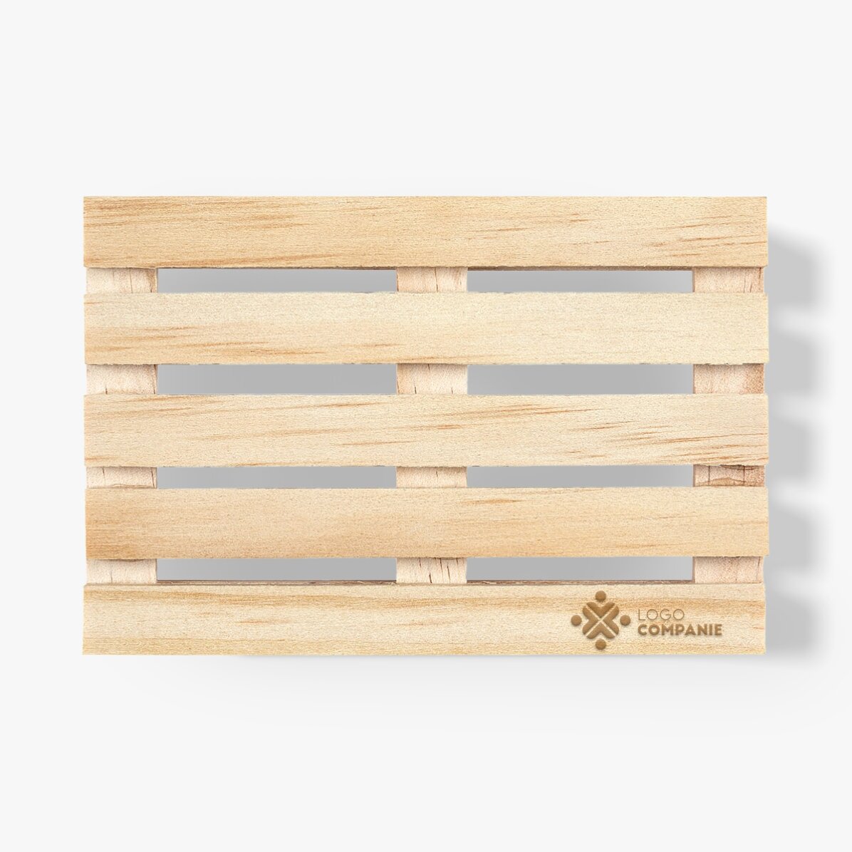 Individuell gestalteter Glasuntersetzer in Form einer Palette mit Logo