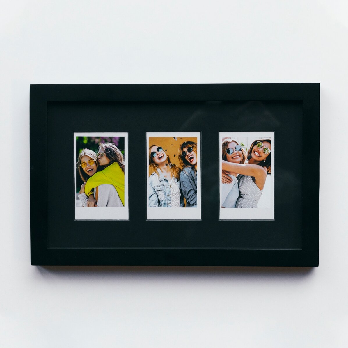 Individuell gestaltetes Bild mit 3 Fotos im Polaroid-Stil, 27 x 17 cm