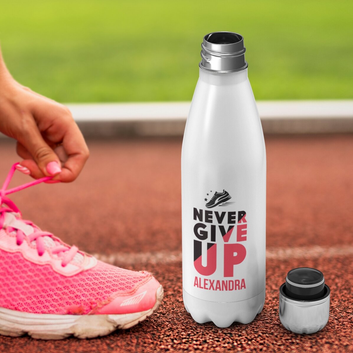 Thermos with white base personalised with name - Never give up