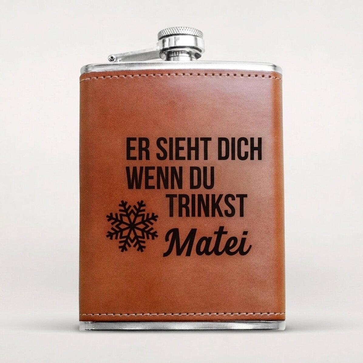 Personalisierte, mit Leder überzogene Taschenflasche – Er sieht dich, wenn du trinkst