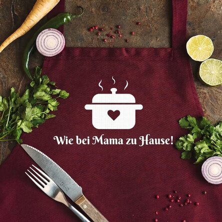Individuell gestaltete Tasse mit Text – Wie bei Mama zu Hause!