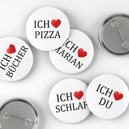 Personalisiertes Button mit Text – I heart