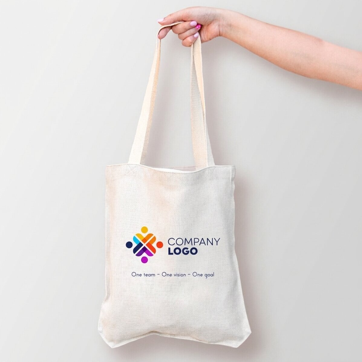 Individuell gestaltete Tragetasche mit Logo und Text