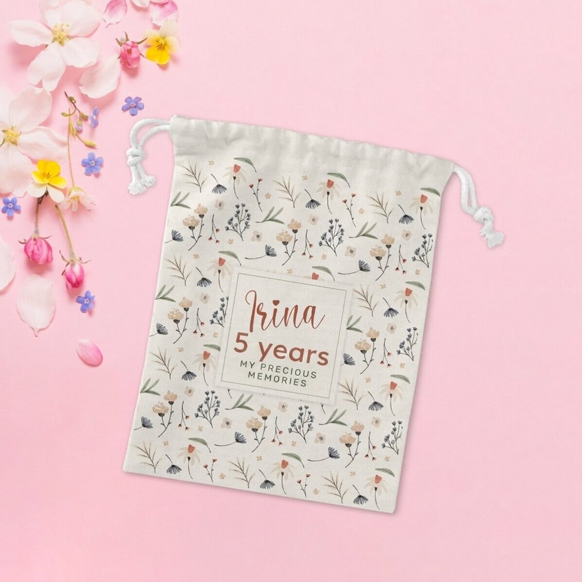 Kleiner Geschenksack mit individueller Beschriftung – Flowers
