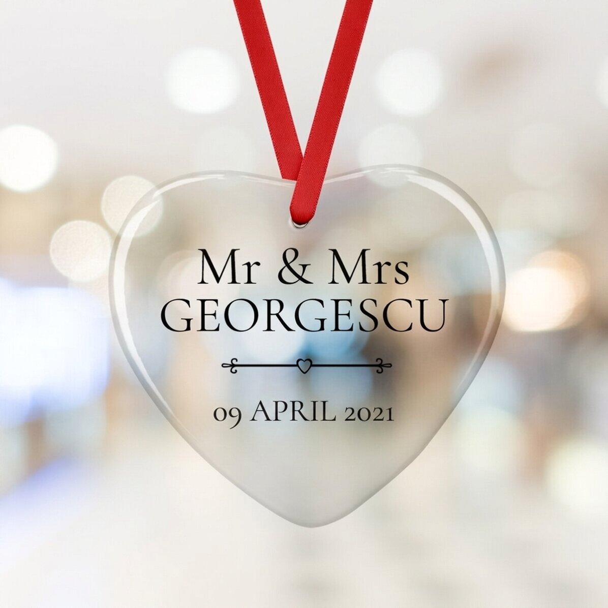 Personalisiertes Herz-Ornament mit Text – Mr & Mrs