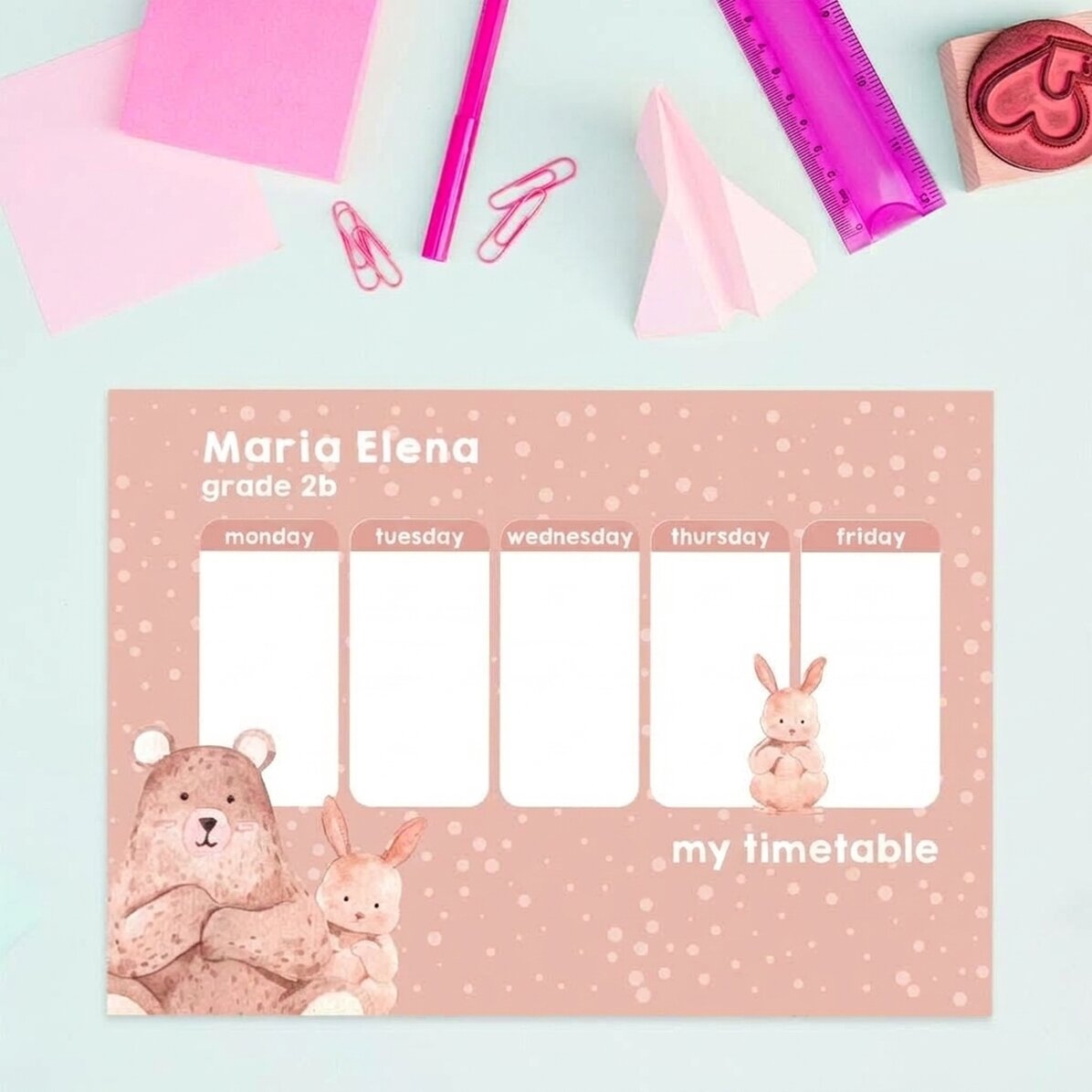 Individuell gestalteter Stundenplan mit Text – Niedliche Tiere