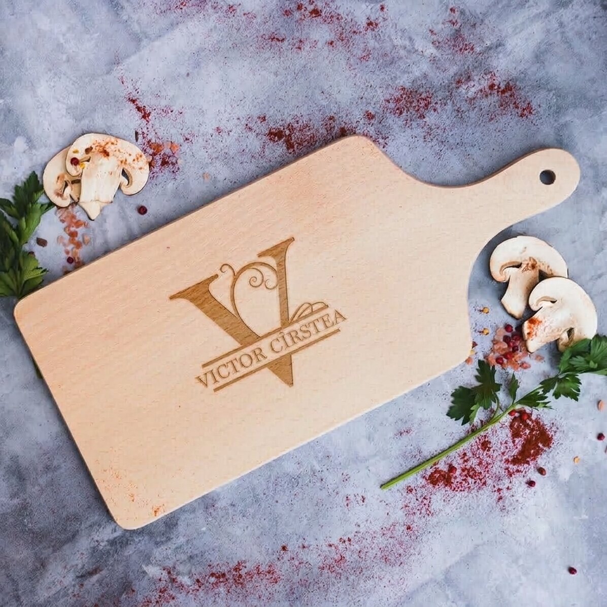 Personalised chopping board - Monogram and name