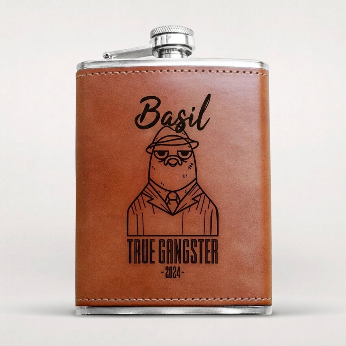 Mit Leder ummantelte Taschenflasche, personalisiert mit Namen – Gangster