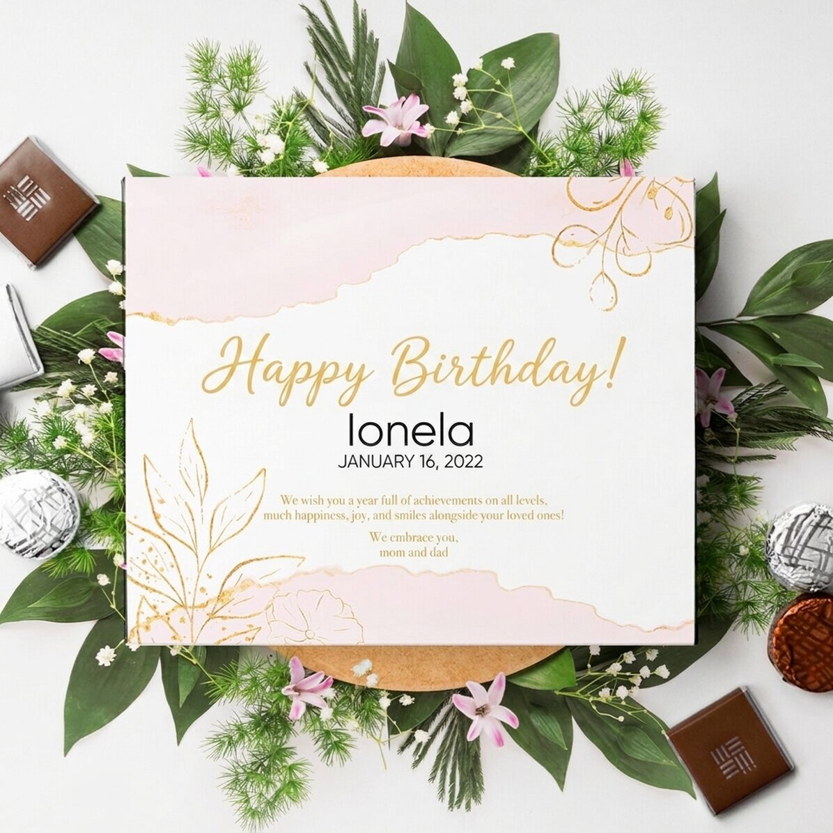 Personalisierte Pralinenschachtel mit der Aufschrift „Alles Gute zum Geburtstag!“