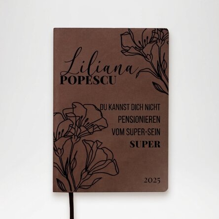 Personalisierter Lederkalender mit einer Botschaft zum Ruhestand und elegantem Design