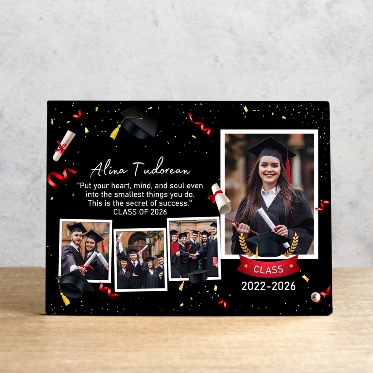 Personalisierter Fotorahmen für den Schreibtisch mit 4 Fotos und Text für Absolventen