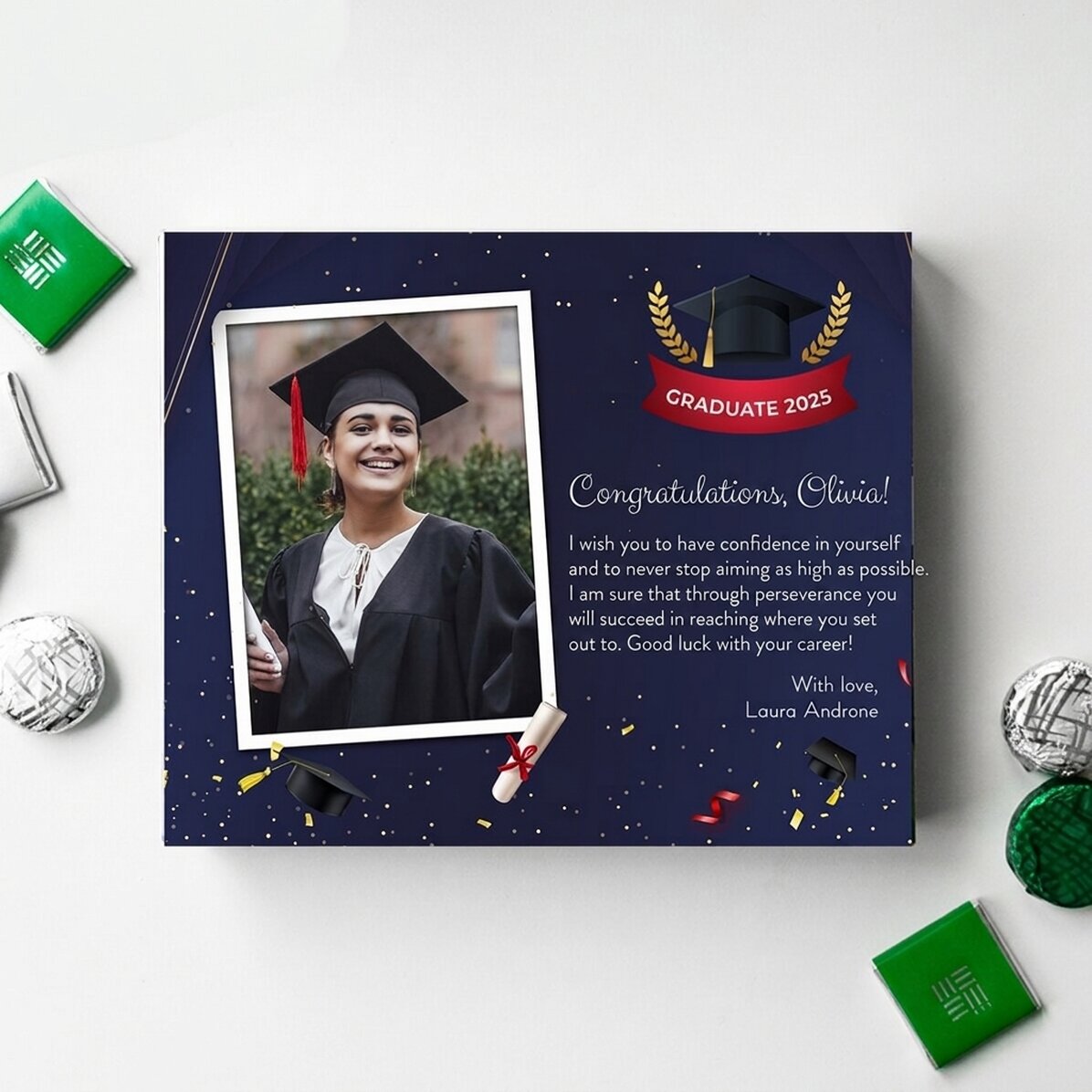 Personalisierte Pralinenschachtel mit einem Foto und einer Botschaft zum Schulabschluss