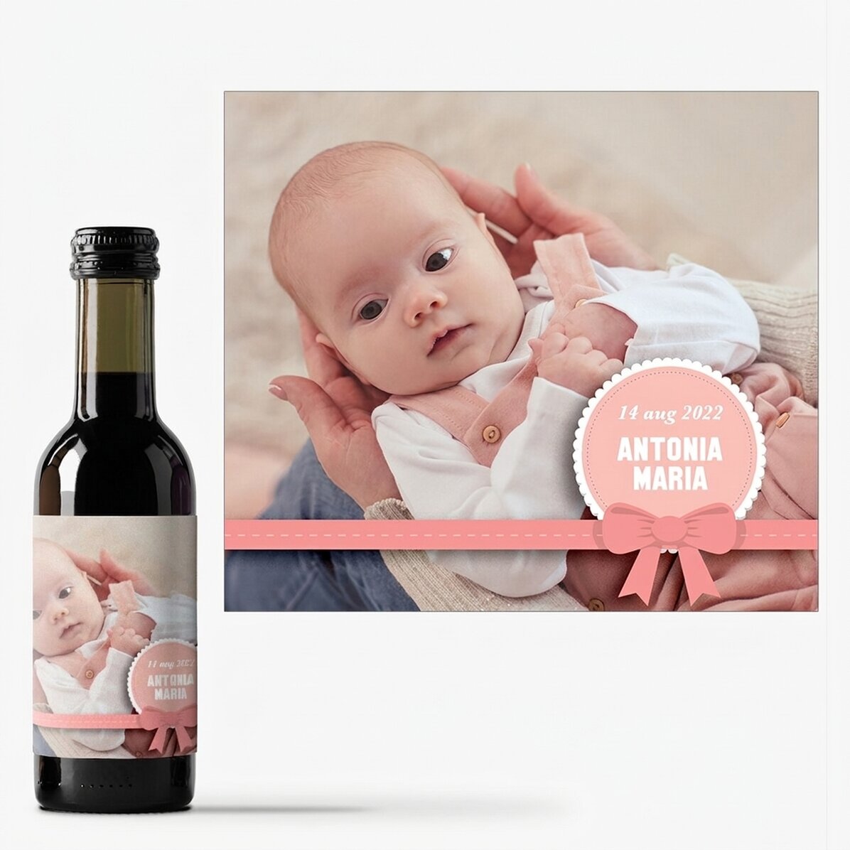 Kleine Weinflasche, individuell gestaltet mit einem Foto und einem Text – Taufgeschenk für ein Mädch