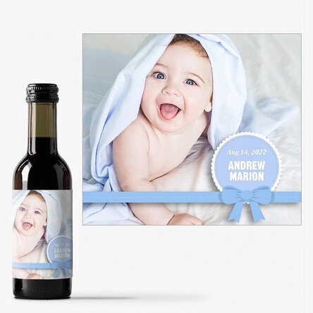 Mini wine bottle personalised with a photo and text - Christening gift for a baby boy