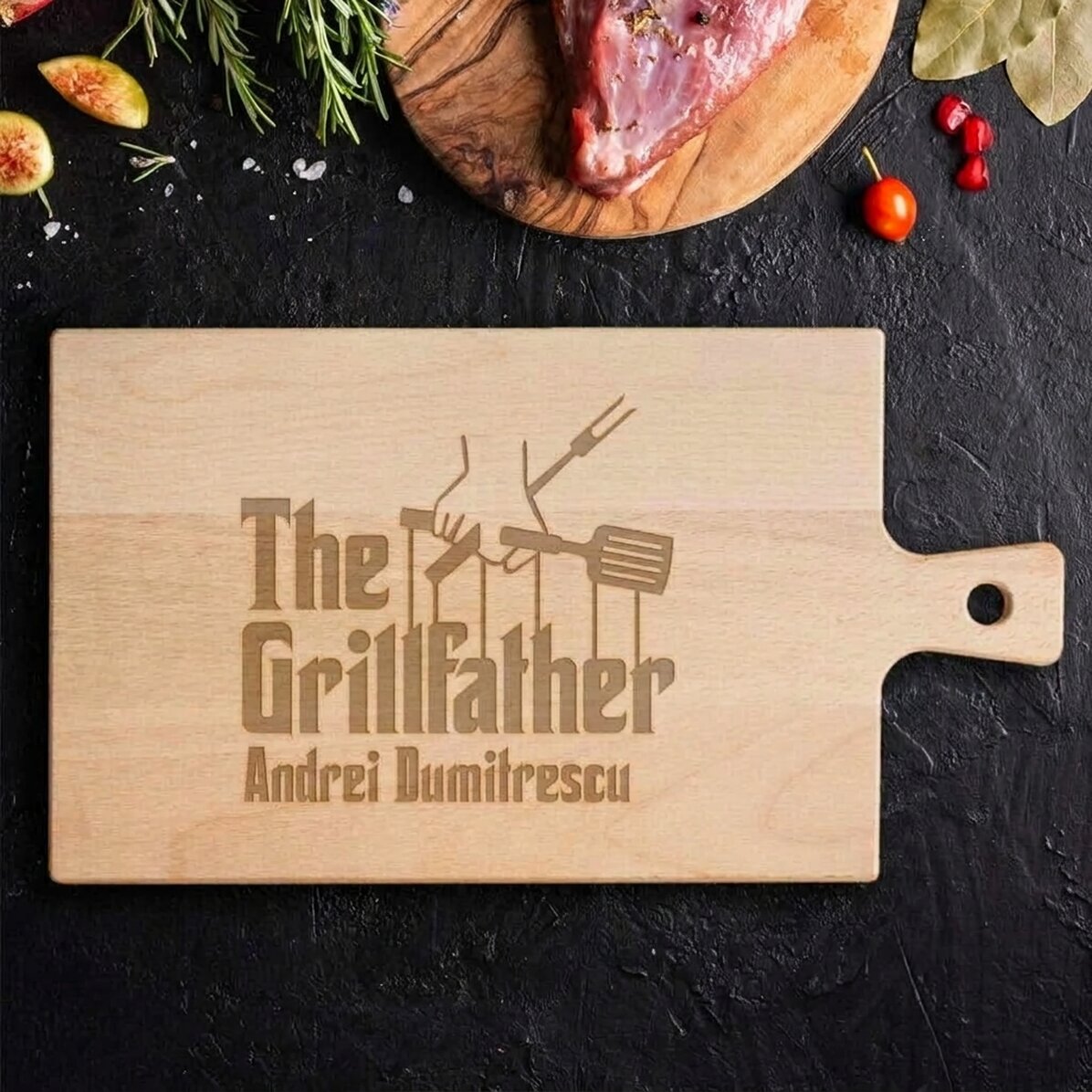 Maßgefertigtes Premium-Schneidebrett mit Griff – The Grillfather 2