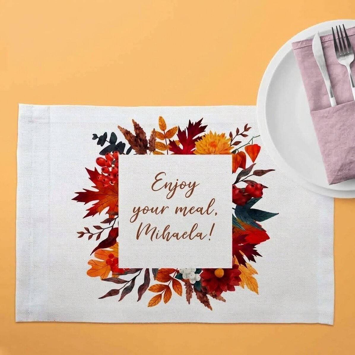 Individuell gestalteter Tellerhalter mit Text – Herbst