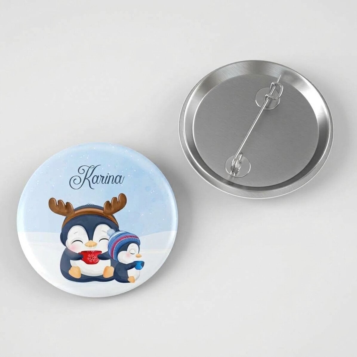 Personalisiertes Abzeichen mit Text – Pinguine