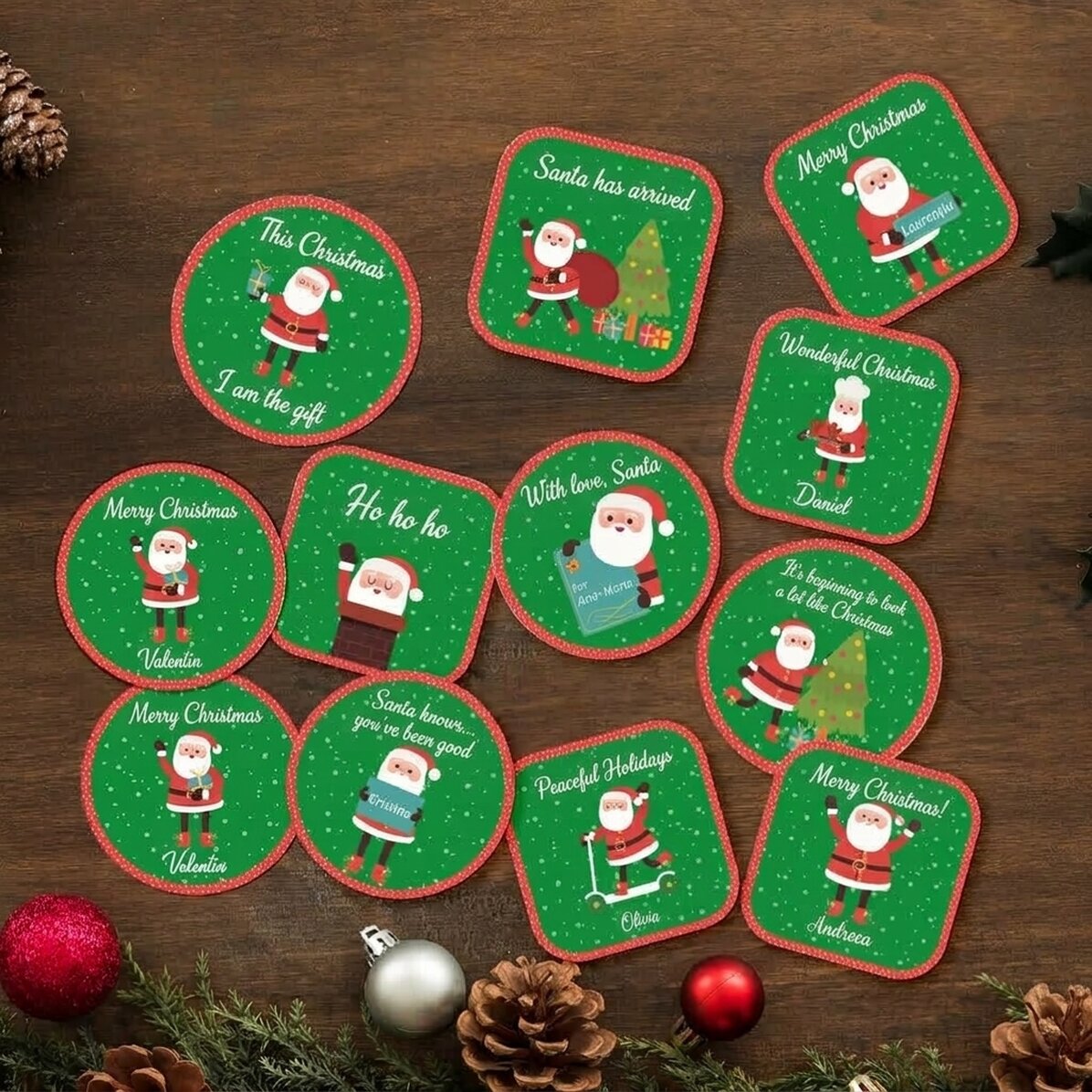 Set mit 12 personalisierten Aufklebern (selbstklebende Etiketten) – Weihnachtsmann