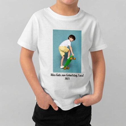 Baumwoll-T-Shirt für Kinder, individuell gestaltet mit einem Porträtfoto und einem Text