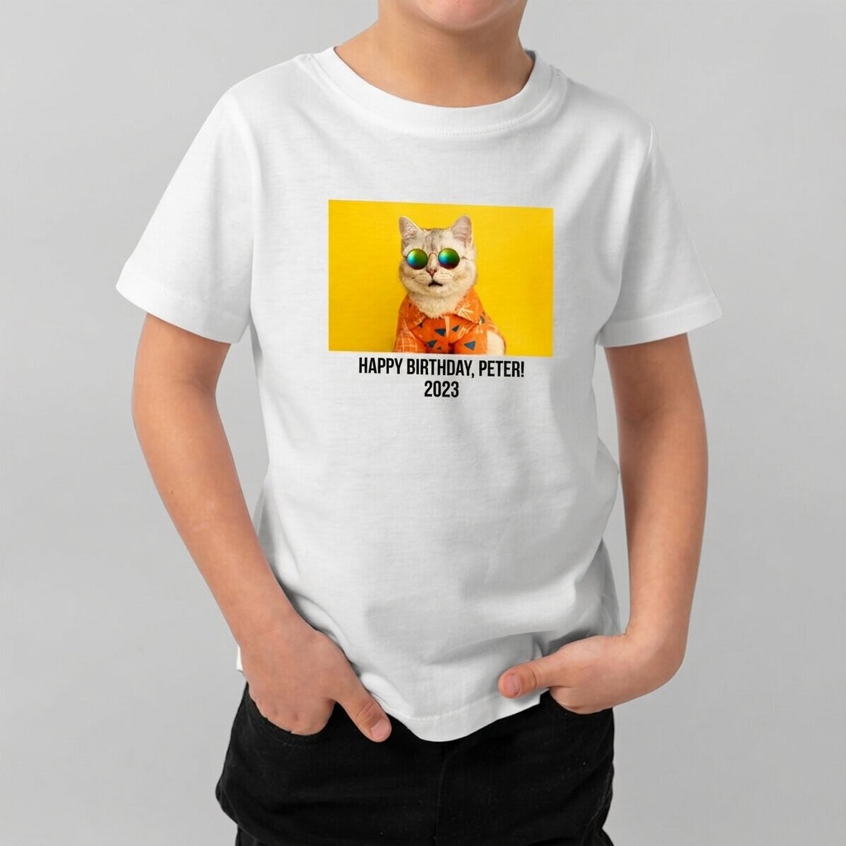 Personalisiertes Baumwoll-T-Shirt für Kinder mit einem Querformat-Foto und Text