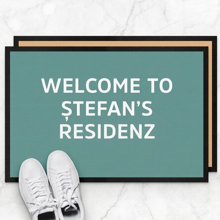 Individuell gestaltete Eingangsmatte mit Schriftzug – „Welcome to my residence“