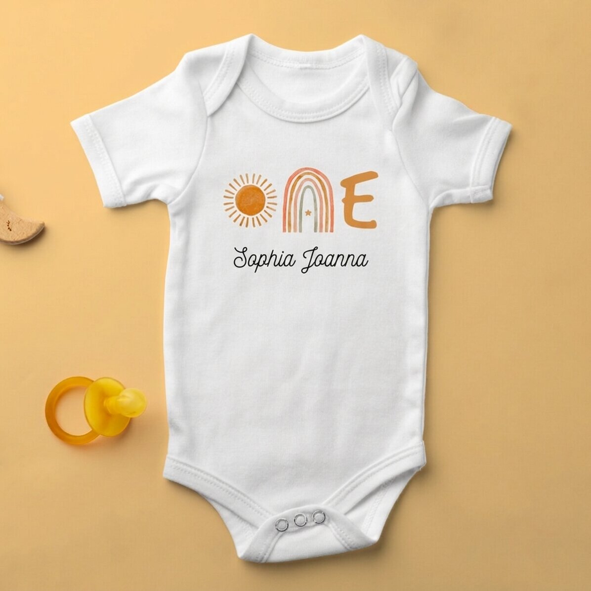 Personalisierter Baby-Body mit Namen – ONE