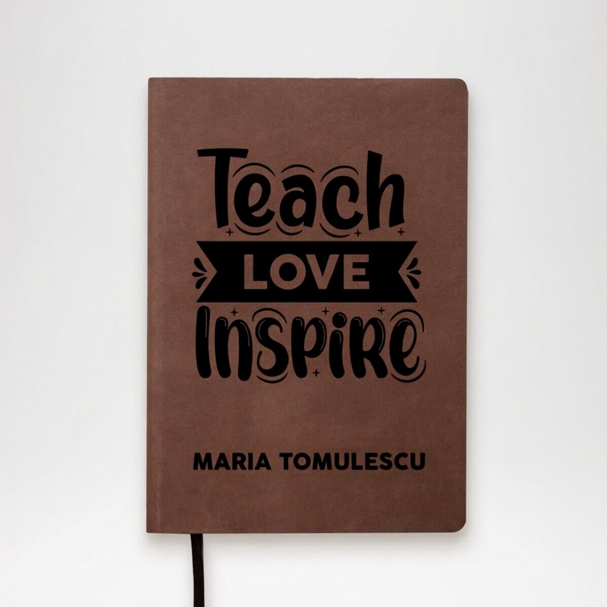 Personalisierter Leder-Terminkalender mit Namensaufdruck für Lehrer – Teach, love, inspire