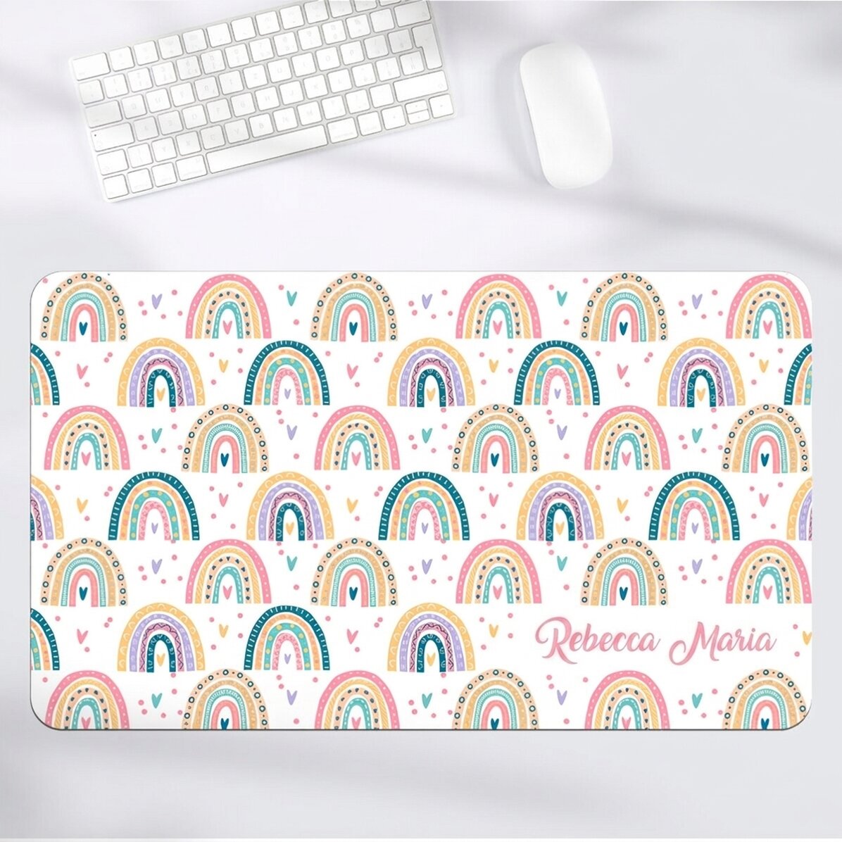 Individuell gestaltetes XXL-Mauspad mit Namen – Regenbogen