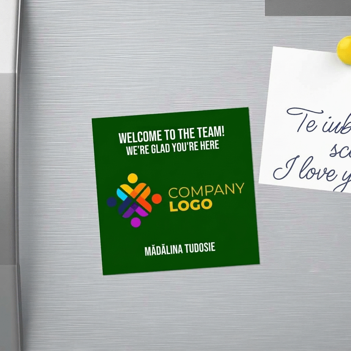 Individuell gestalteter Magnet 10x10 mit Logo und Text – Welcome
