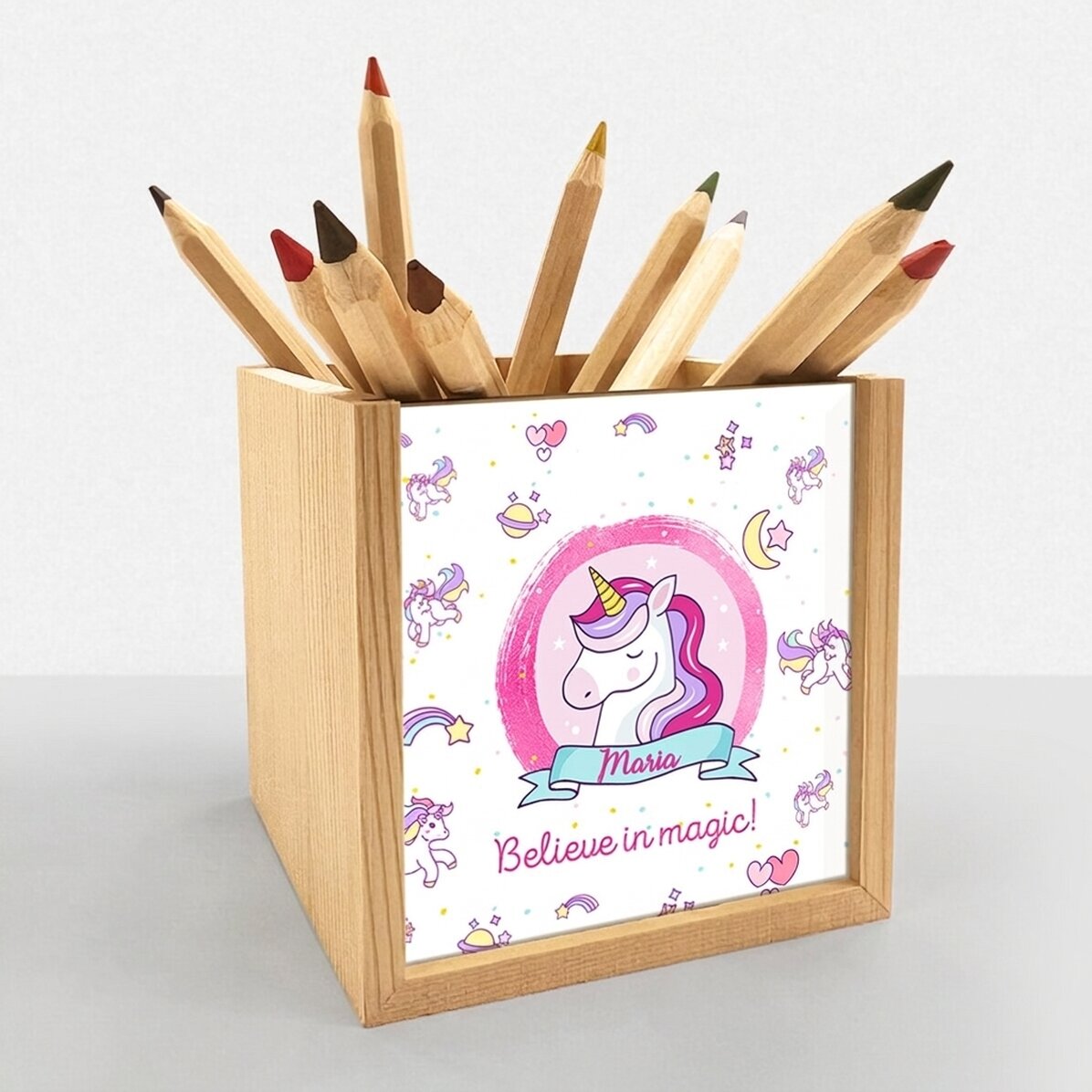 Personalisierter Stifthalter mit Namen – Einhorn