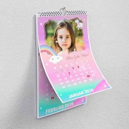 Individuell gestalteter Kalender für Kinder mit Fotos und Text – Einhorn