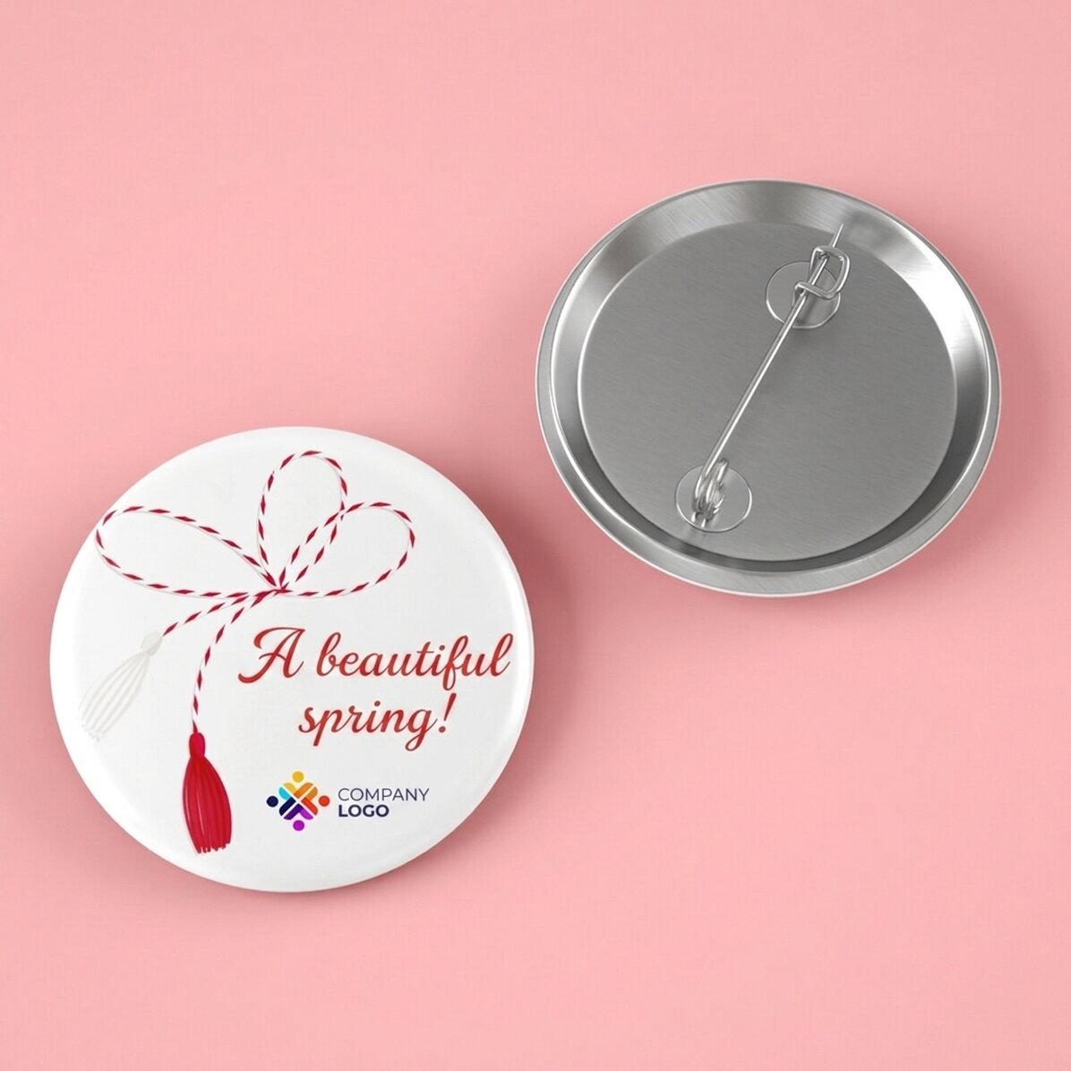 Individuell gestalteter Button mit Logo und Botschaft