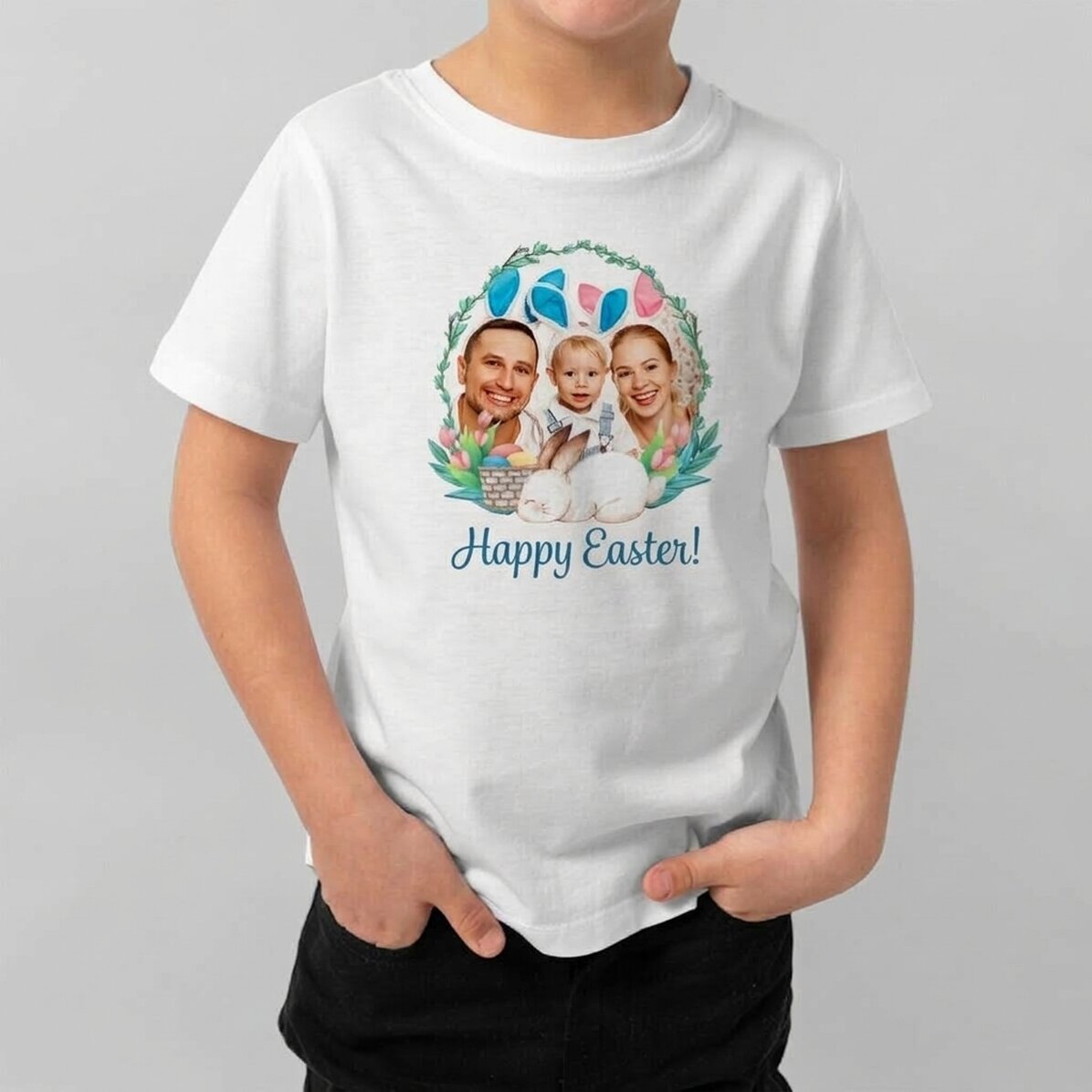 Baumwoll-T-Shirt für Kinder, individuell gestaltet mit einem Foto und einer Botschaft – Frohe Ostern