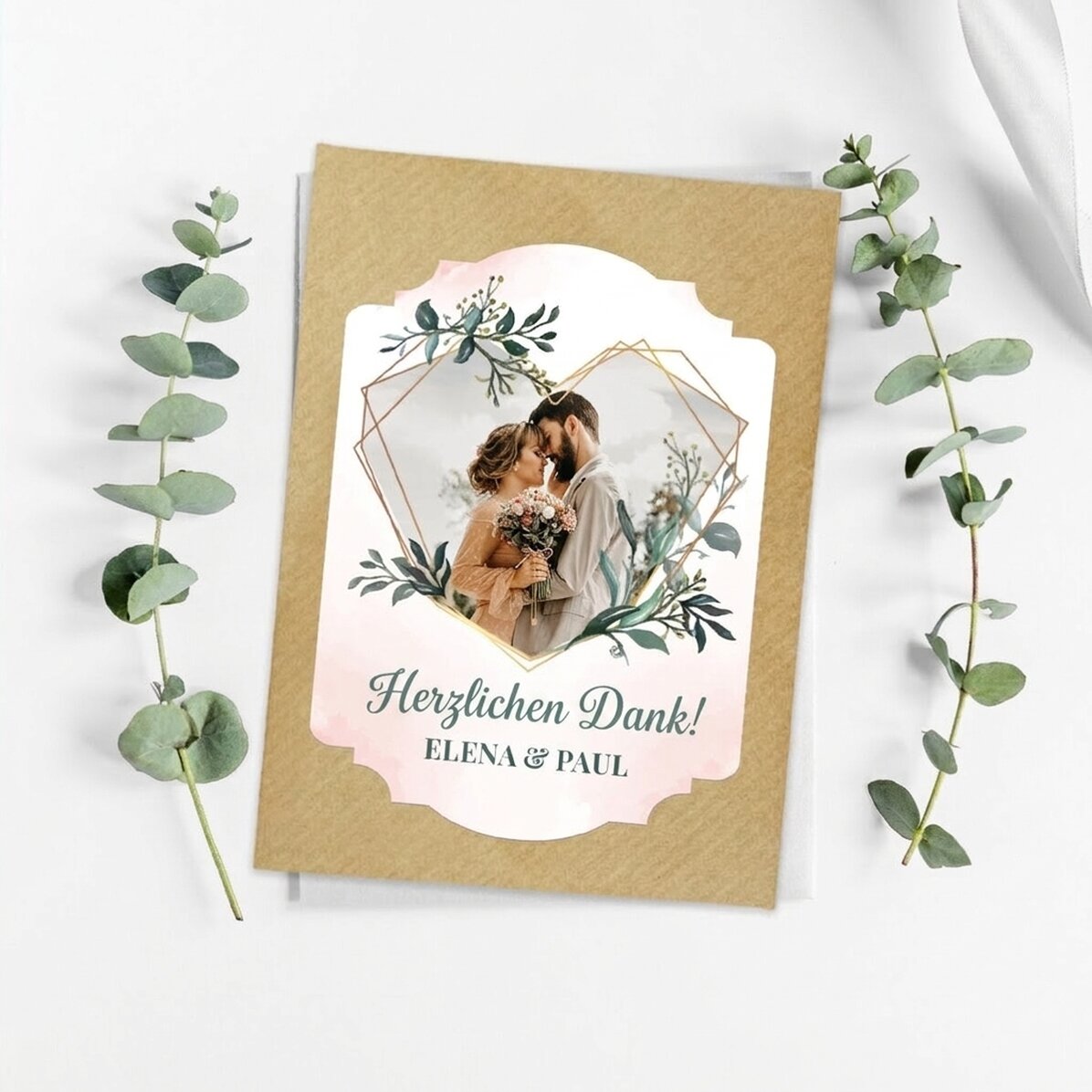 Individuell gestaltete Pflanzbare Gastkarte mit Foto und Text für die Hochzeit – Herz