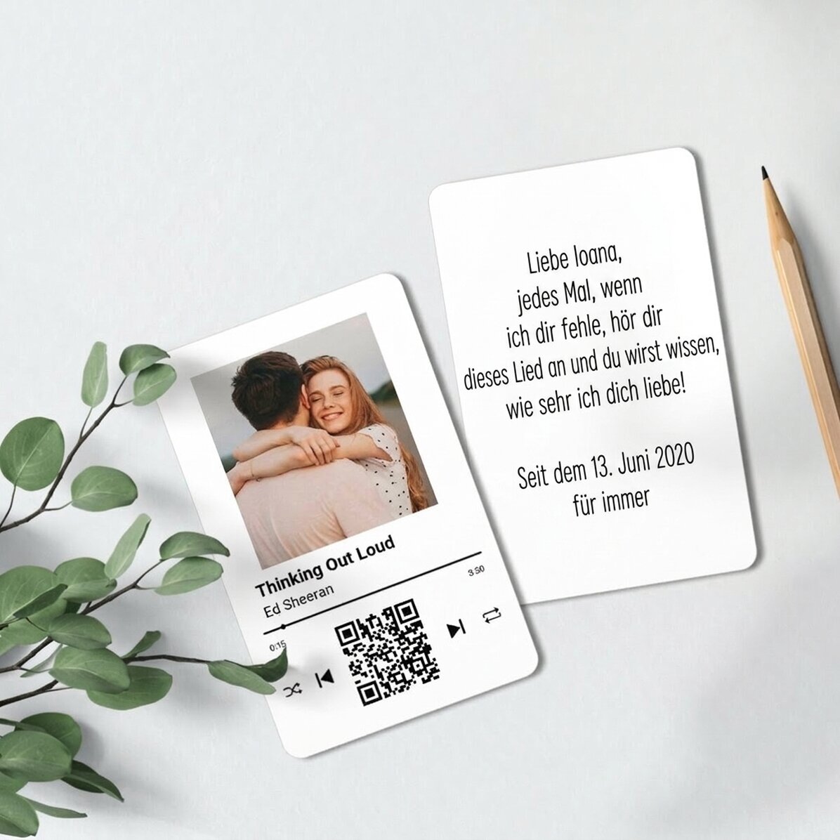 Individuell gestaltete Aluminiumkarte (Vorder- und Rückseite) mit Foto, Botschaft und QR-Code – Unse