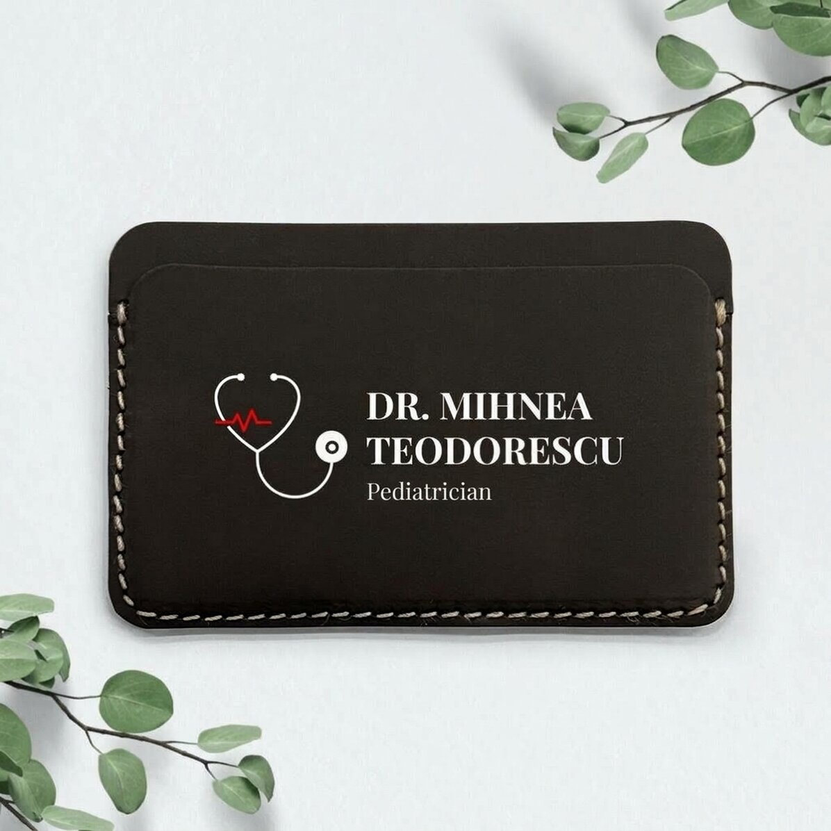 Personalisierte, farbige Lederbrieftasche mit Schriftzug – Medic