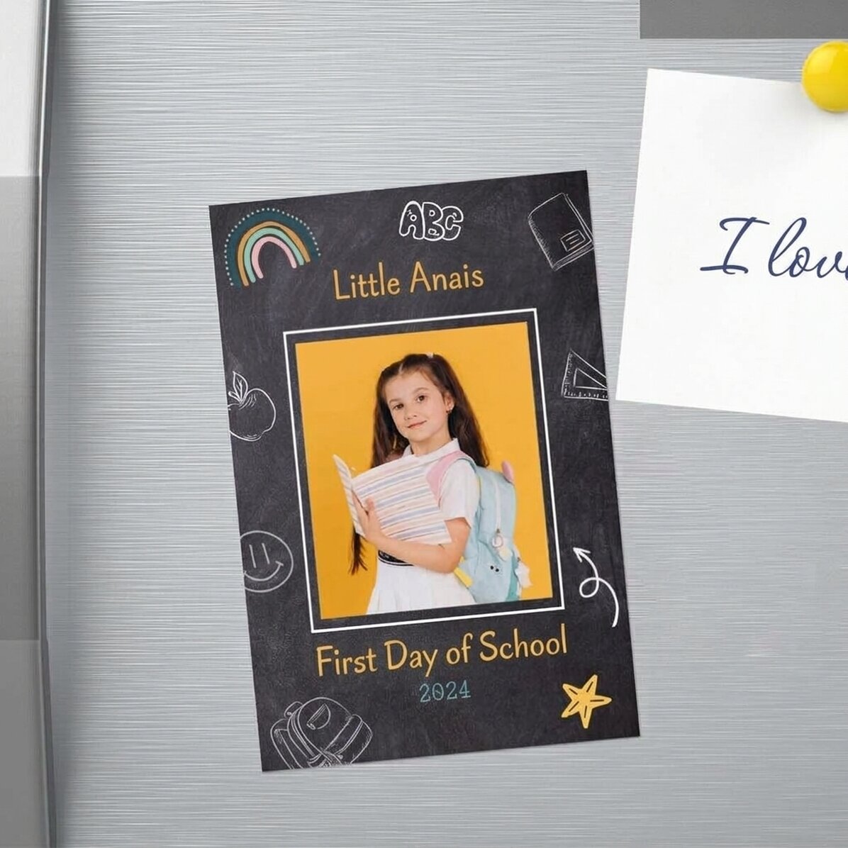 Individuell gestalteter Magnet (10 x 15 cm) mit Foto und Text – Schule