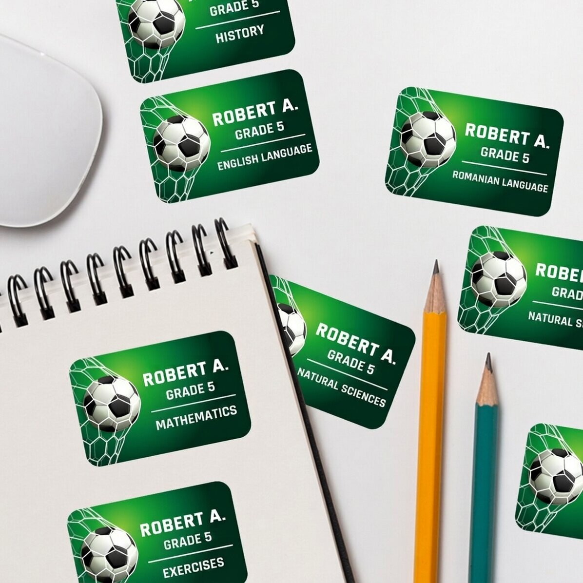 Set mit 8 personalisierten Aufklebern (selbstklebende Etiketten) für die Schule – Fußball