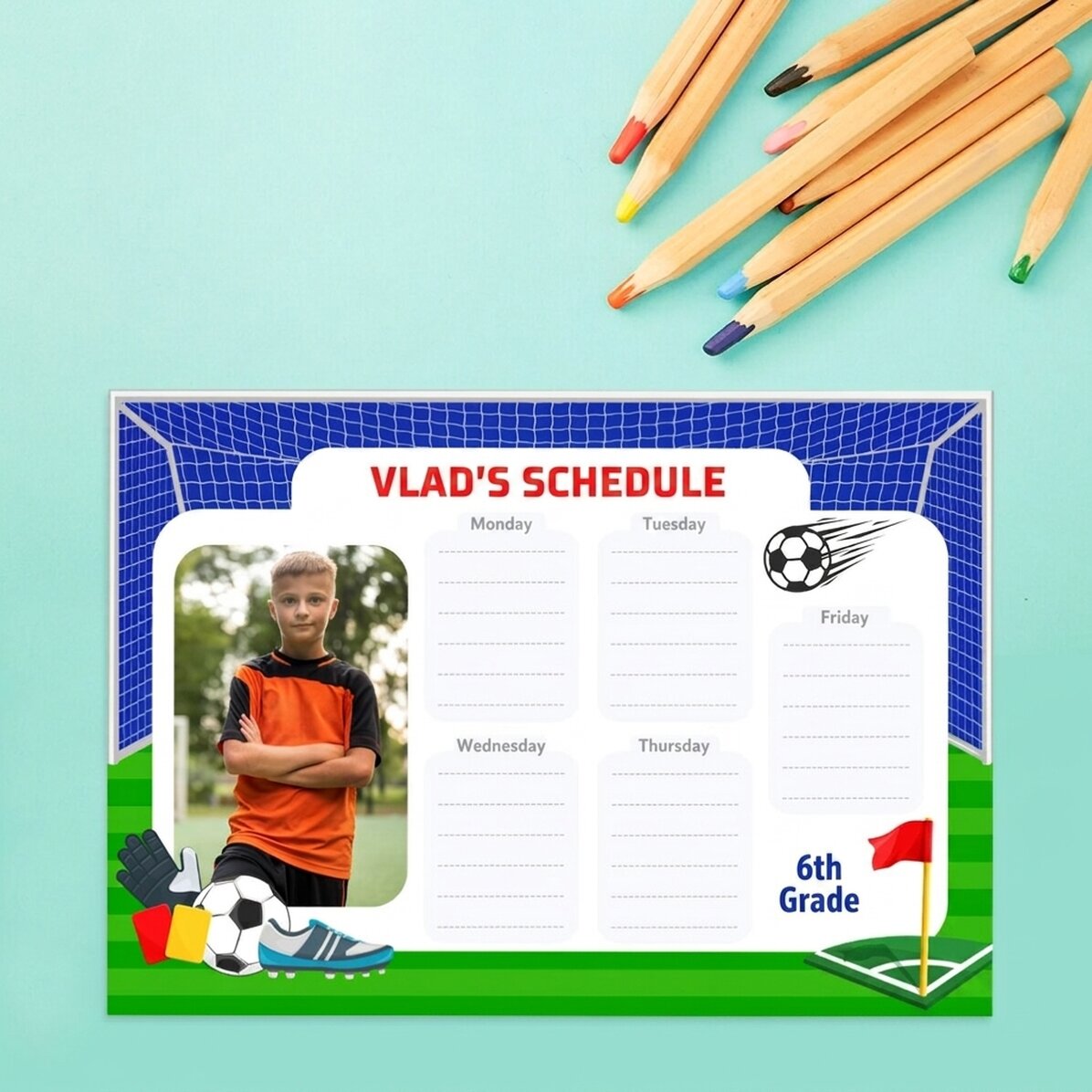Individueller Stundenplan mit Text und einem Foto – Fußball
