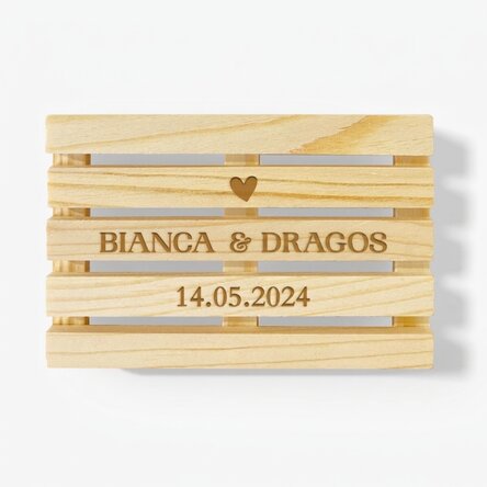 Personalised pallet-shaped coaster with text - Love