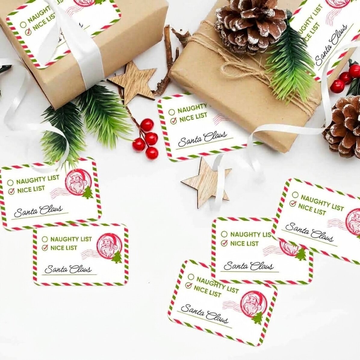 Set mit 8 personalisierten Aufklebern (selbstklebende Etiketten) – Naughty List