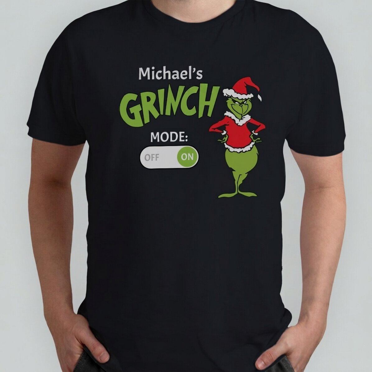 Personalisiertes Baumwoll-T-Shirt mit Weihnachtsaufdruck – Grinch Mode On