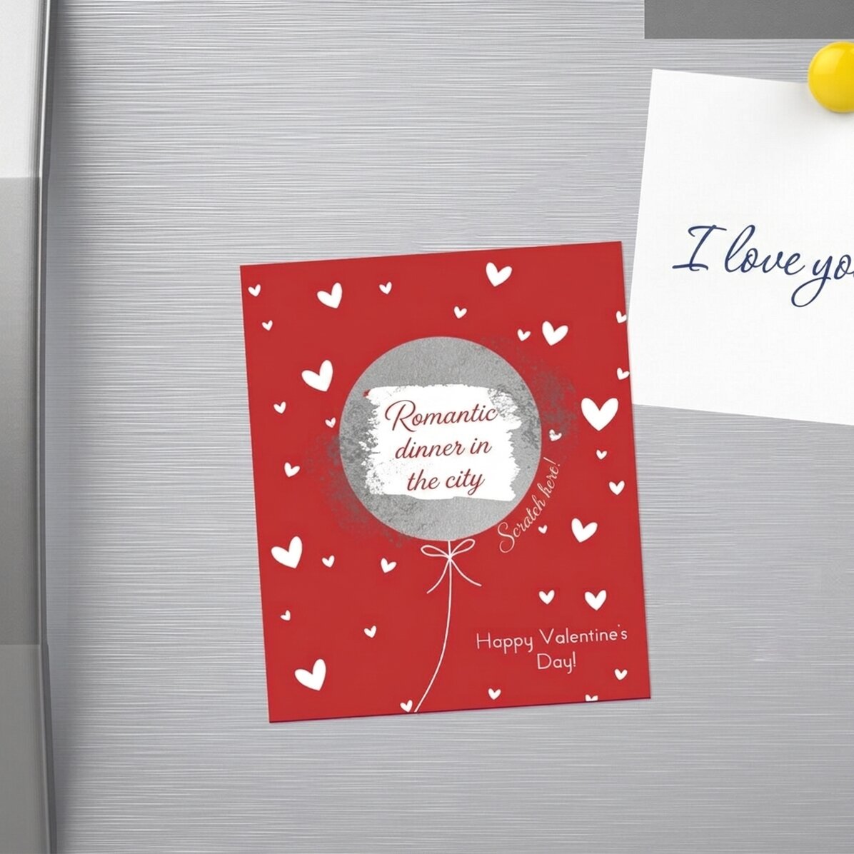 Abkratzbarer Magnet, 10 x 12 cm, individuell mit dem Text „Love“ gestaltet