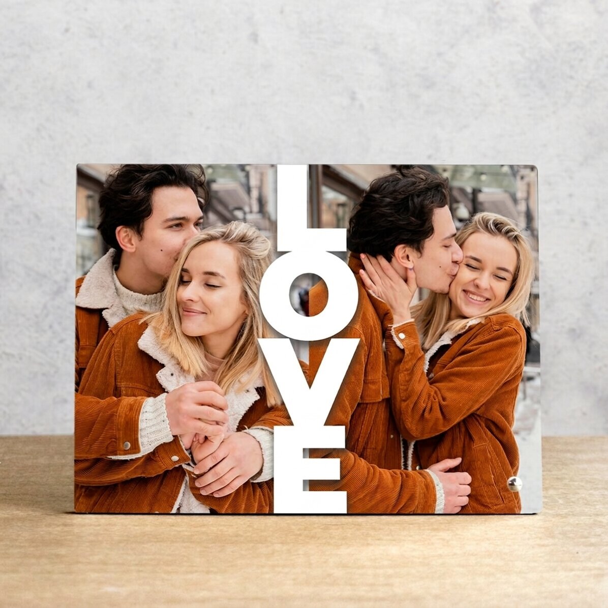 Personalisierter Fotorahmen für den Schreibtisch mit 2 Fotos – LOVE