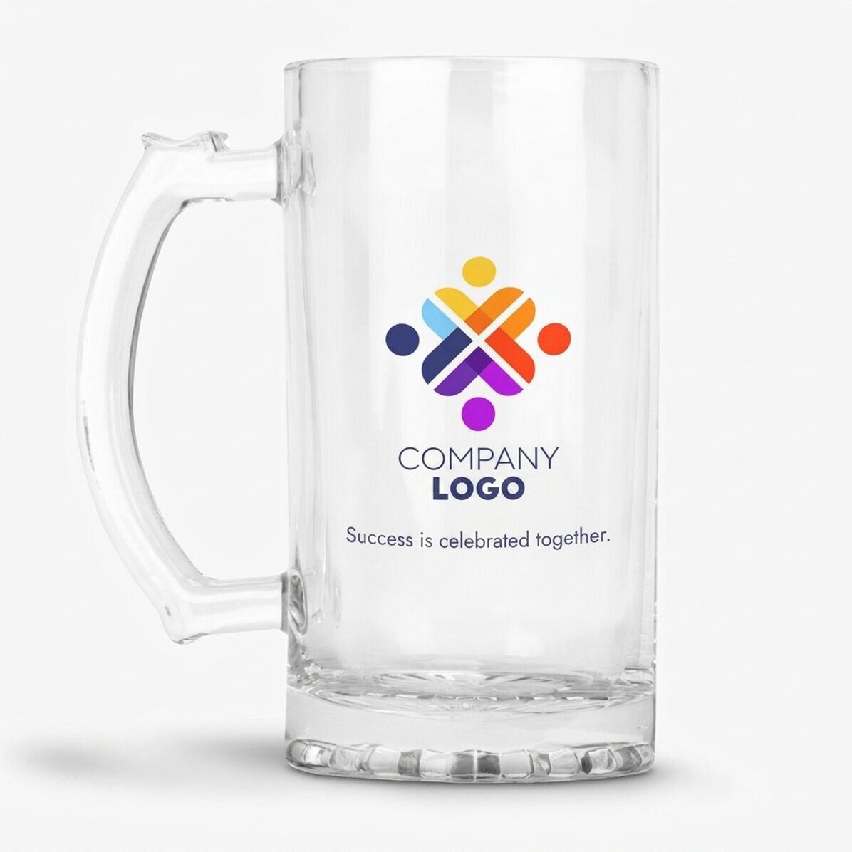 Personalisierter Bierkrug mit Logo und Text
