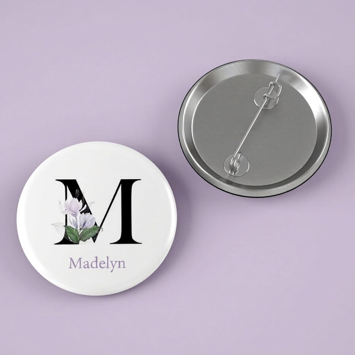 Personalisiertes Button mit Namen und Initiale – Floral