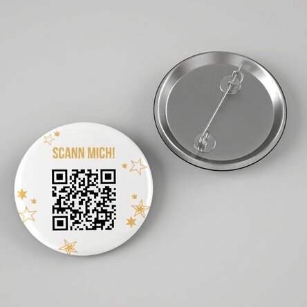 Personalisiertes Button mit Text und QR-Code