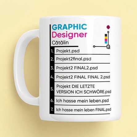 Personalisierte Tasse mit Text – Grafikdesigner